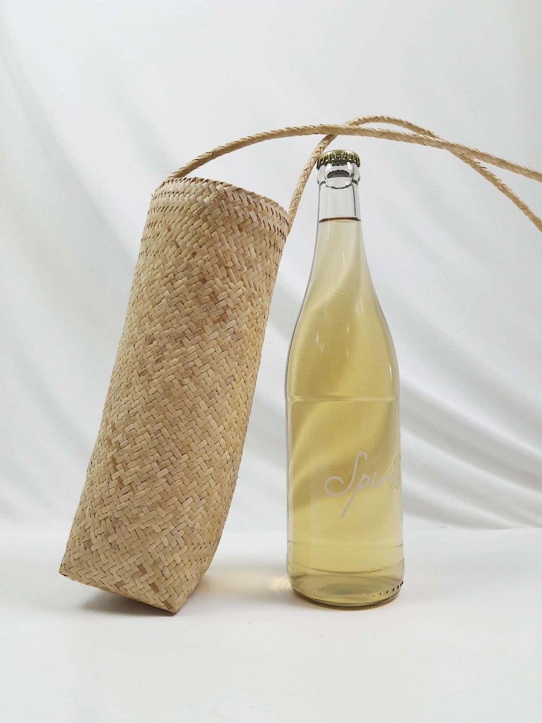 M Wine Bottle Carrier (Long strap)